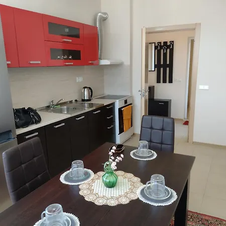 Apartamento ред хаус *