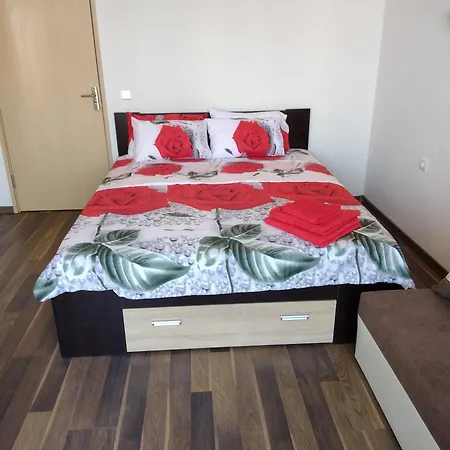 Apartamento ред хаус