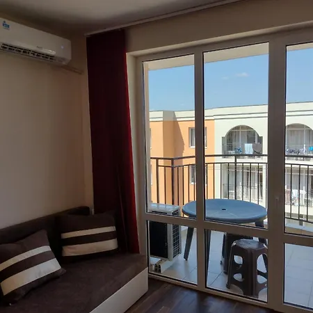 Apartamento ред хаус *