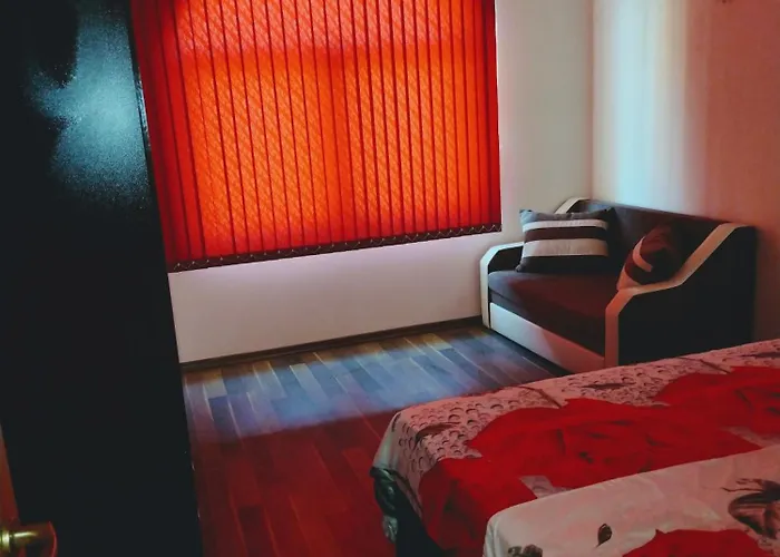 ред хаус Apartment Sunny Beach