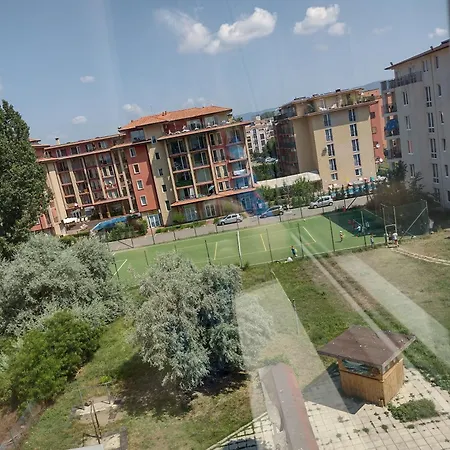 ред хаус Apartment Sunny Beach